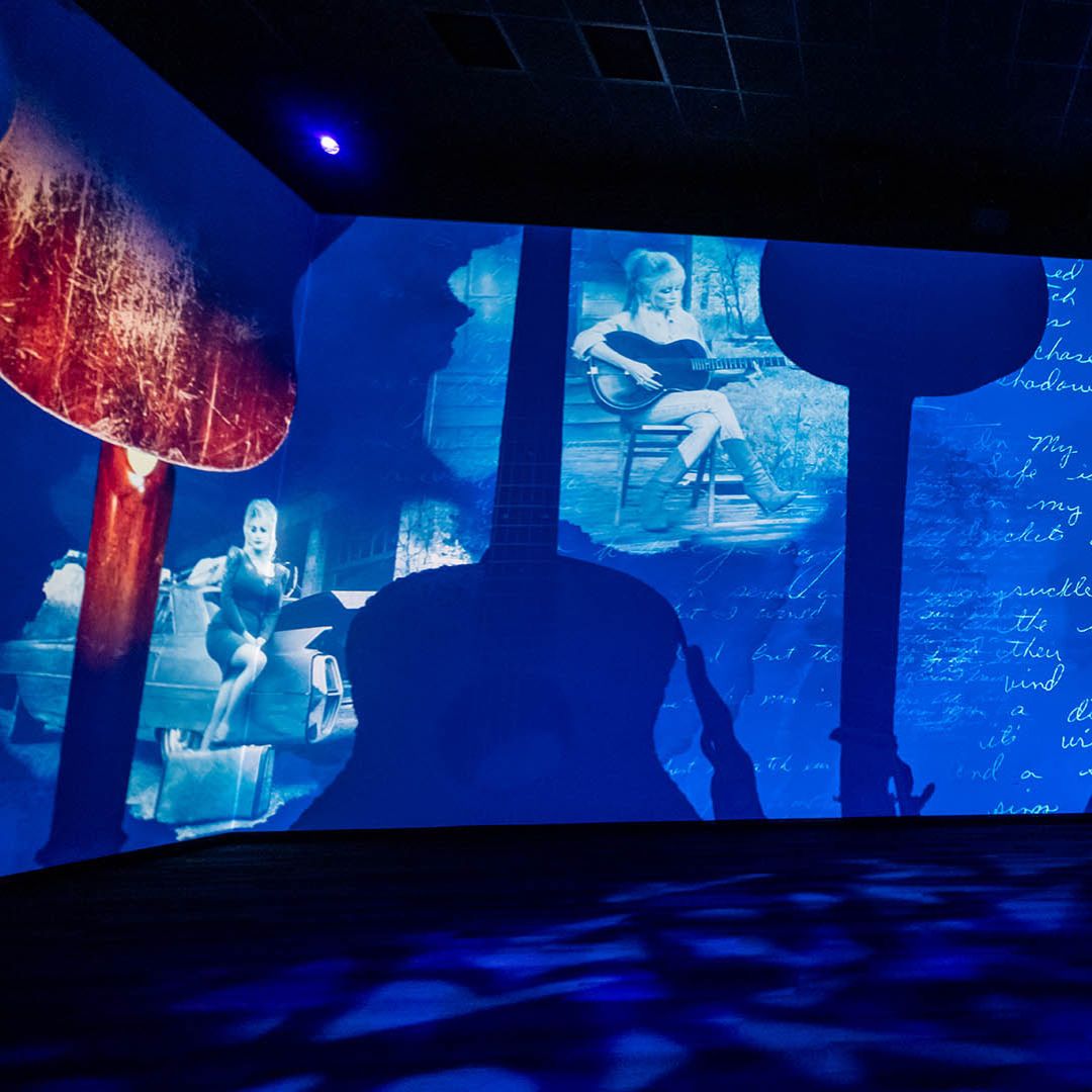 dollywood 360 projection mapping