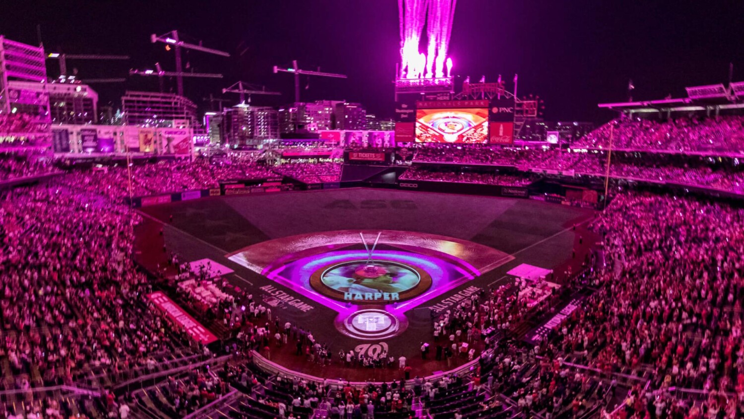 mlb home run derby 2018 projection show and firewors presentation