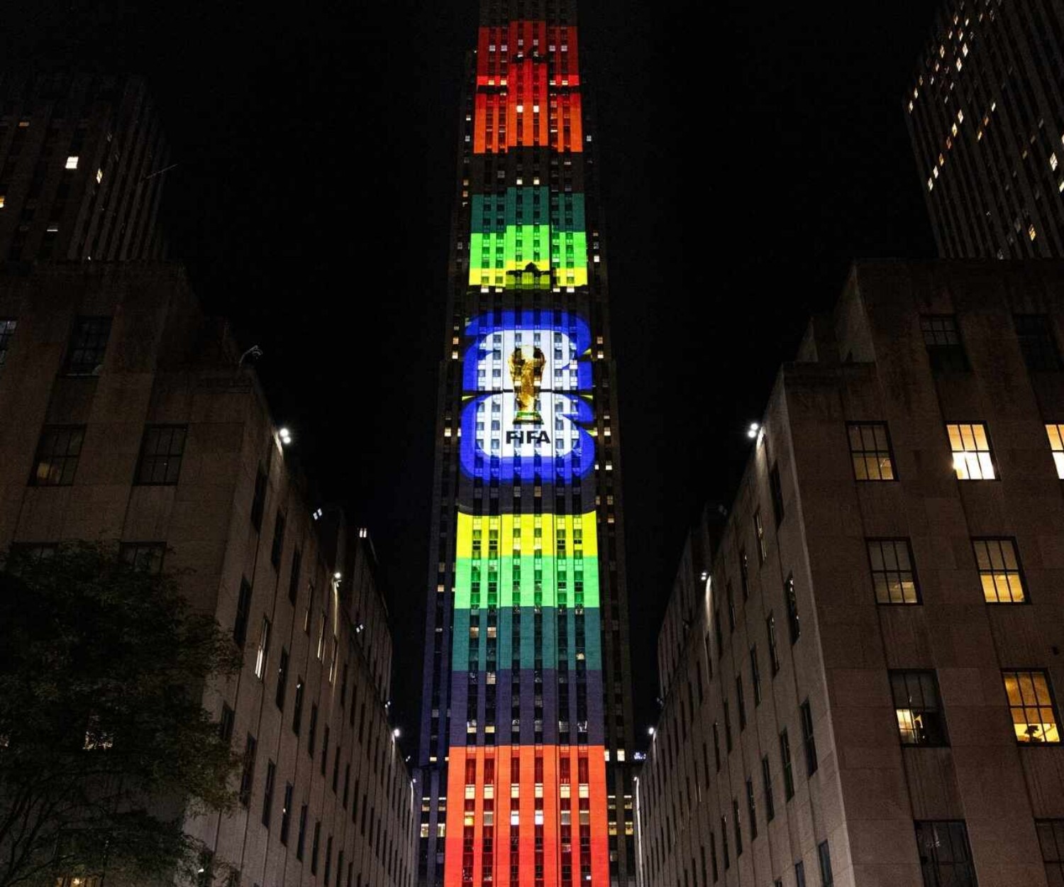 rockefeller center nyc fifa world cup projection mapping